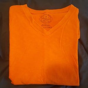 American Eagle Men's V-neck T-shirt